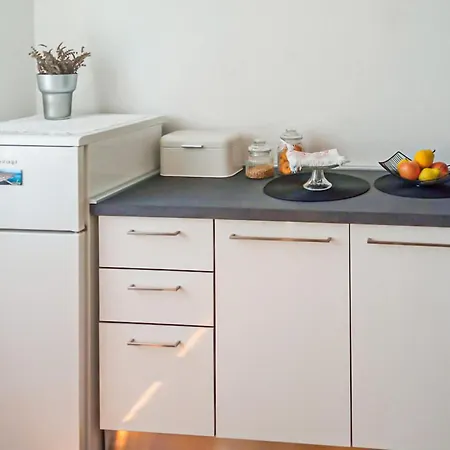 1 Bedroom Beautiful In Pag